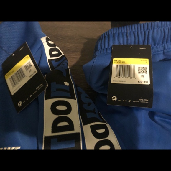 New with tags men’s small Nike track suit - Picture 2 of 2